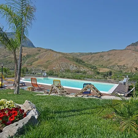 Da Carlo Bed & Breakfast Scillato (Sicily)