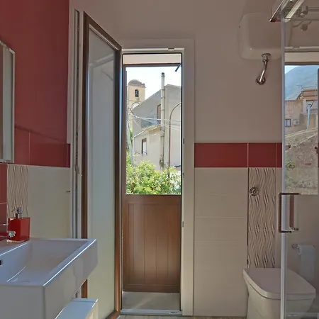 Bed & Breakfast Da Carlo Scillato (Sicily)