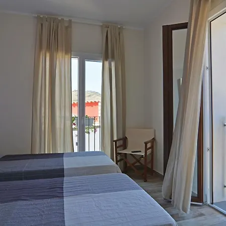 Bed & Breakfast Da Carlo Scillato (Sicily)